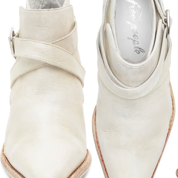 Back Loop Ankle Boot - Picture 5 of 5